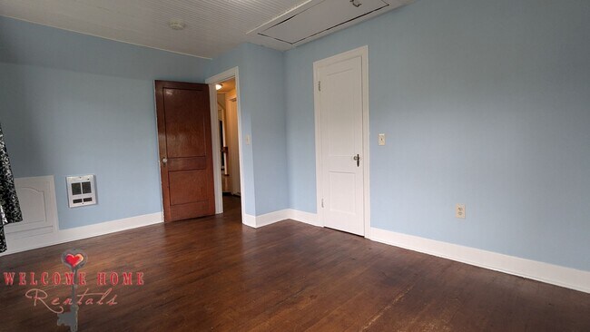Building Photo - 8447 Delphi Rd SW