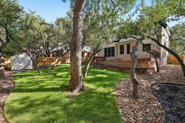 Building Photo - 3904 Arroyo Seco