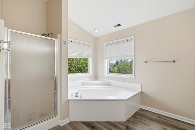 Building Photo - 4091 Huntsman Dr