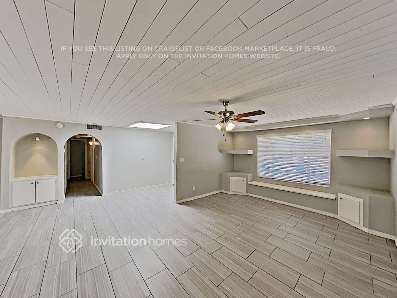 Building Photo - 2130 E Concorda Dr