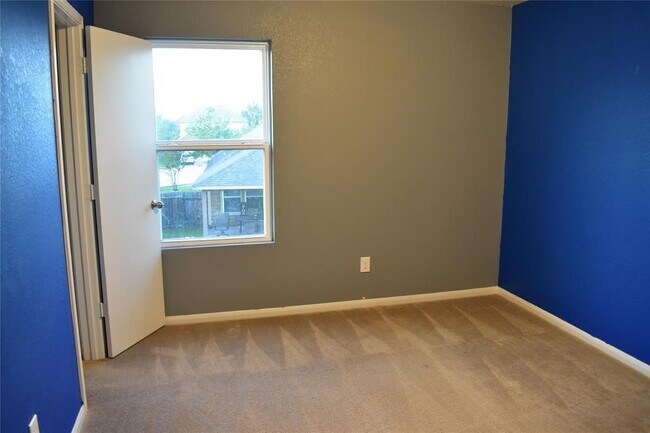 Building Photo - 18910 Windy Stone Dr