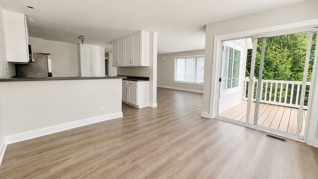 Building Photo - 2144 Concord Dr