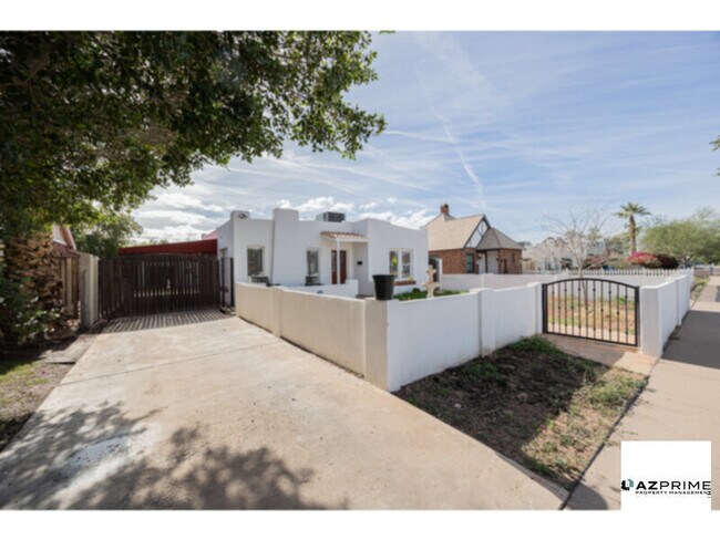 Primary Photo - Charming 2/1 Phoenix Home in Brentwood Historic District!