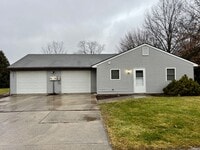 Building Photo - 5621 Bluebird Ct