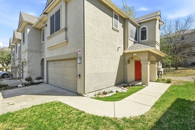 Building Photo - 11203 Ranch to Market Rd 2222