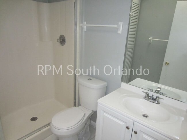Building Photo - Move-in special! Half off first month's rent!