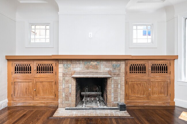 Building Photo - 191 Bocana St