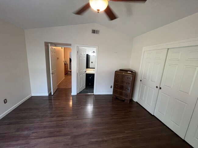 Building Photo - 3721 Abbott Dr