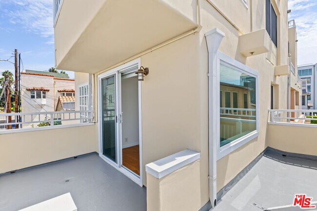 Building Photo - 25 Arcadia Ter