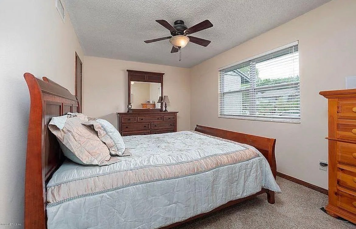 Building Photo - 8079 Village Gate Ct