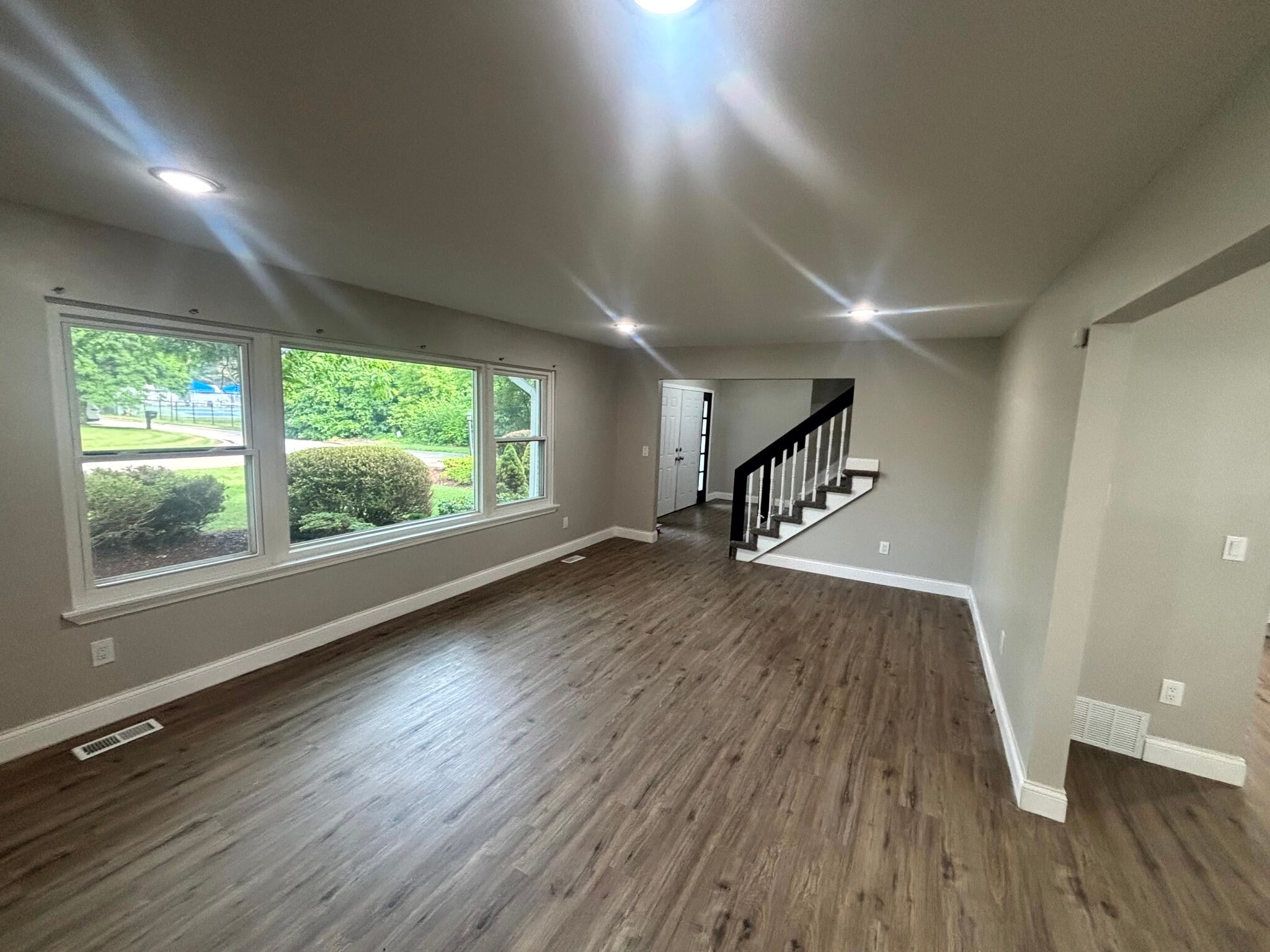 Building Photo - 29621 Fernhill Dr