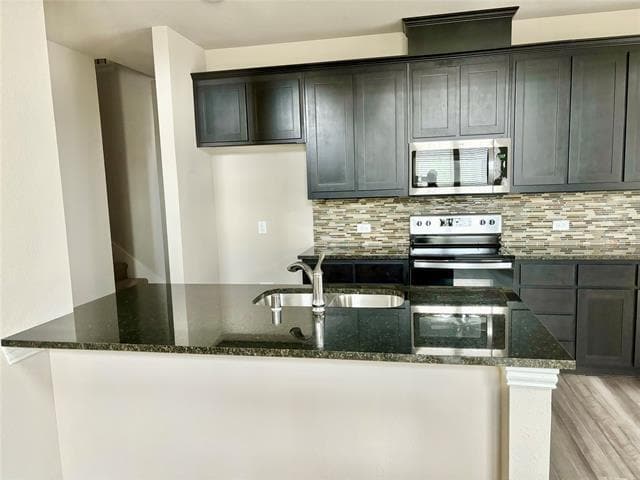 Building Photo - 3100 Solana Cir