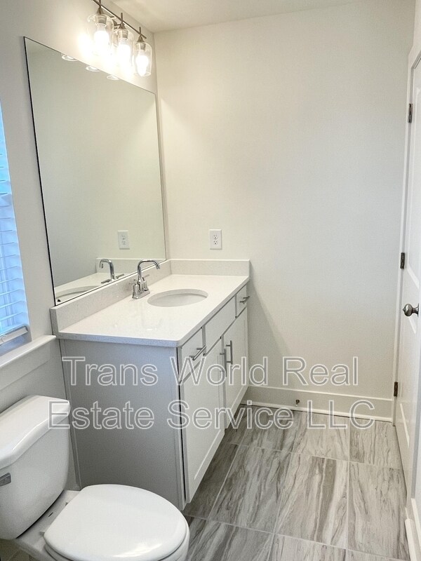 Building Photo - 59 Auburn Valley Way