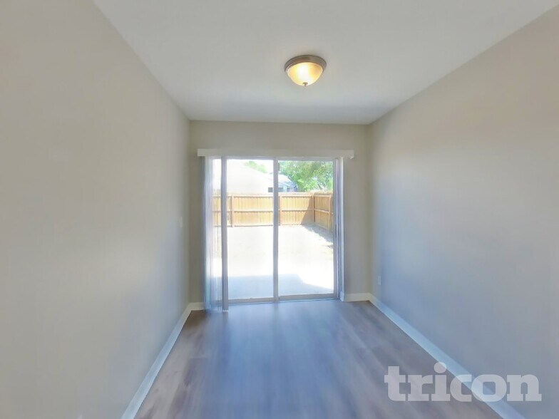 Building Photo - 11106 Robin Lake Ct