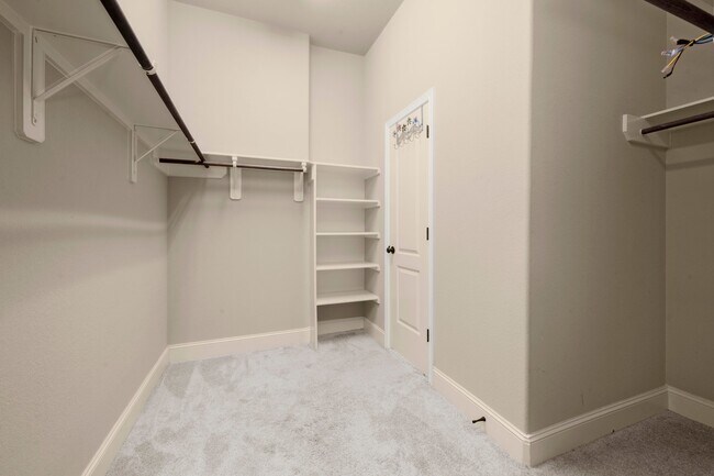 Building Photo - 110 Logan Pass Ct