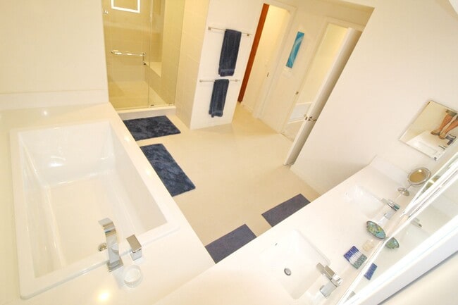 Building Photo - Modern Elegancy at Makali'i in Wailea on t...