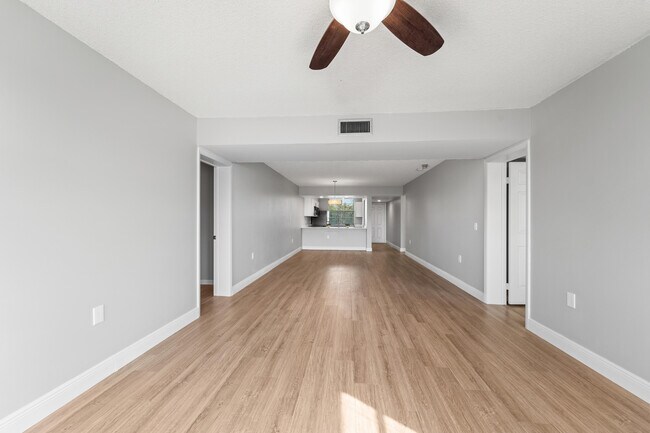 Building Photo - 3636 Whitehall Dr