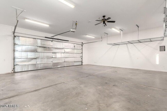 Building Photo - 1819 W Joy Ranch Rd