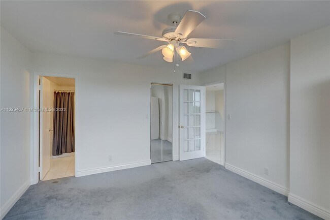 Building Photo - 4501 NE 21st Ave