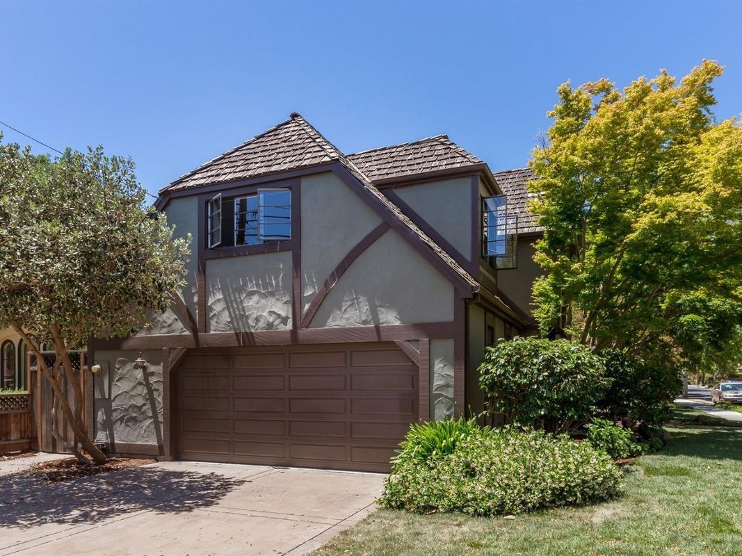 Building Photo - 1084 Fife Ave