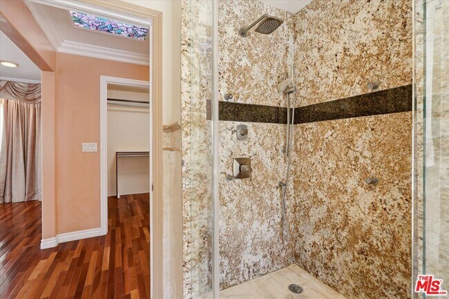 Building Photo - 4131 Mantova Dr
