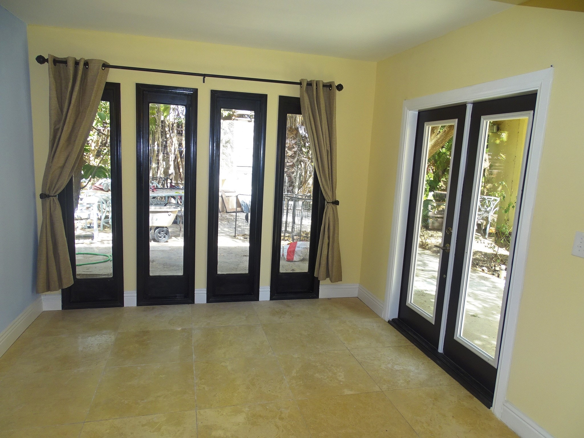 Building Photo - 5541 Shirley Ave