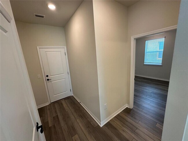 Building Photo - 10355 Parkview Reserve Ln