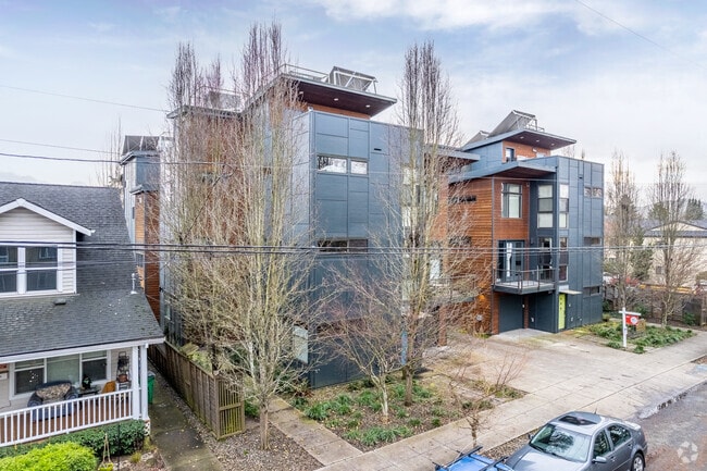 Exterior - Sacramento Lofts
