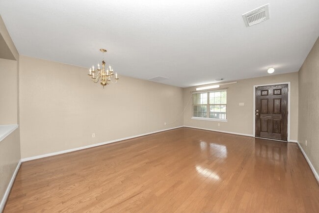 Building Photo - 15202 Lynford Crest Dr