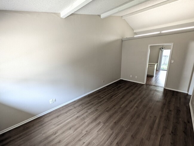 Building Photo - Amazing four-plex unit ready for immediate...