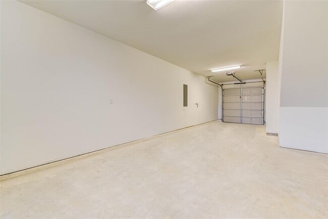Building Photo - 2724 Dolce Oaks Dr