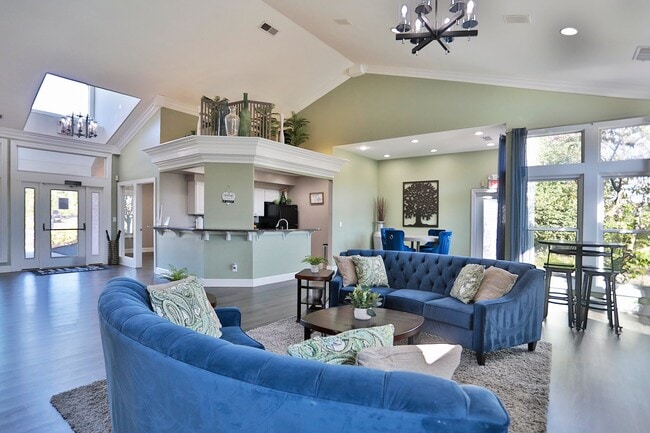 Building Photo - Waterford Place