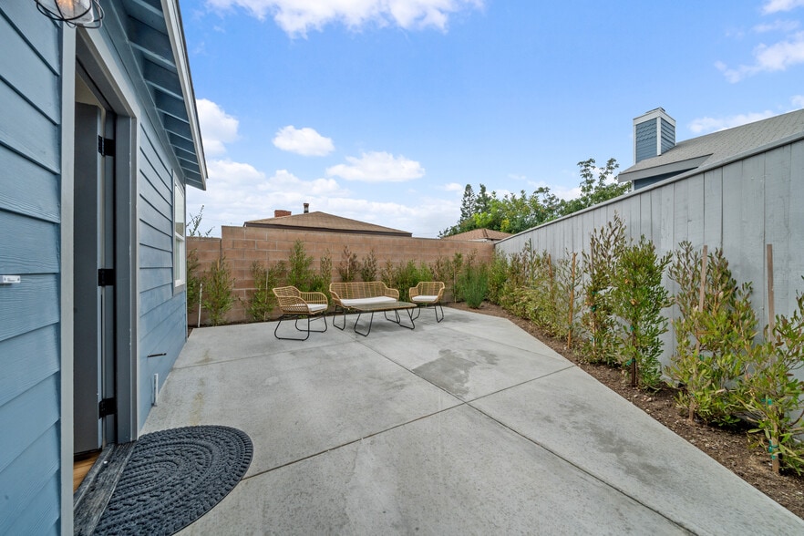 Building Photo - 15227 Freeman Ave