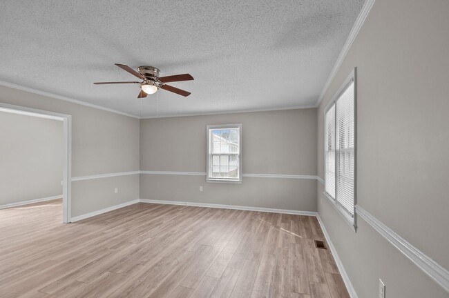 Building Photo - Cute Remodeled home in Cul-de-sac