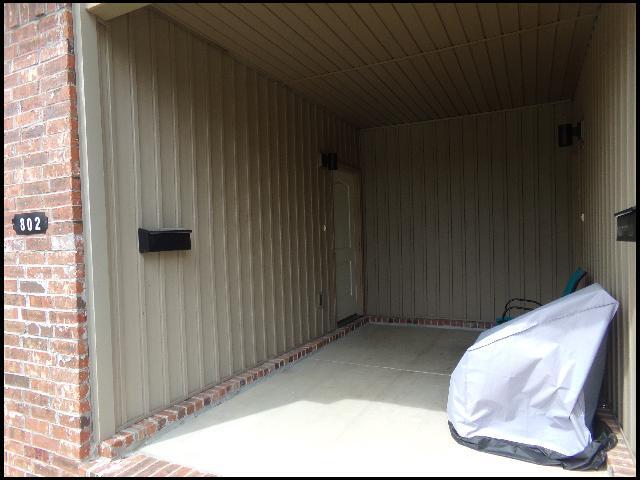 Building Photo - 802 Wright Ave