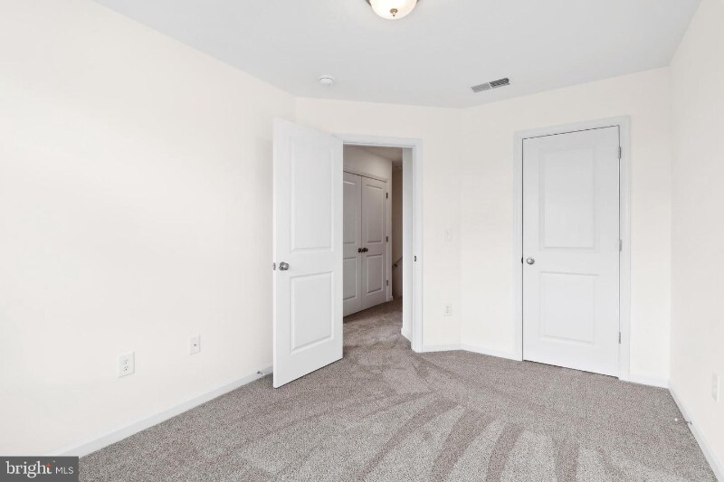Building Photo - 2668 Brownstone Dr