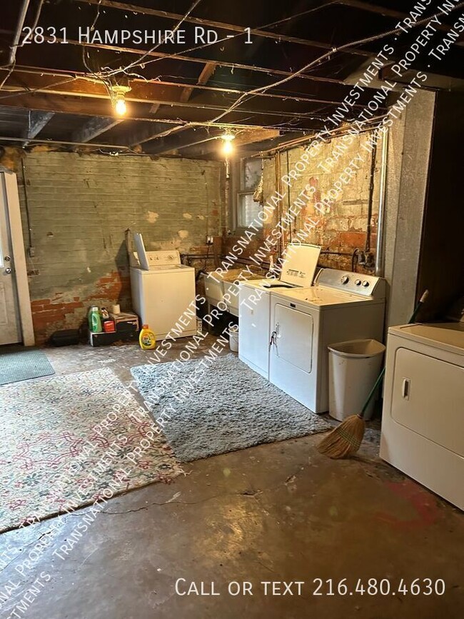 Building Photo - Cozy 3 Bedroom Available in Cleveland Heights