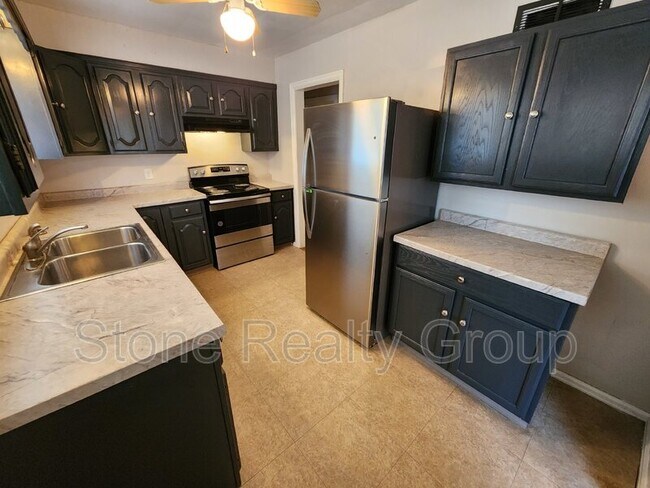 Building Photo - 3112 Harrison Ave