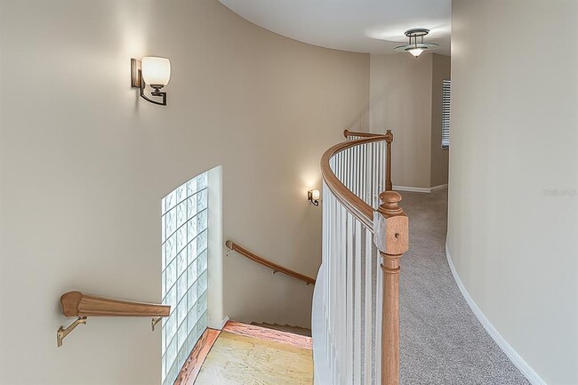 Building Photo - 357 Fairway Pointe Cir