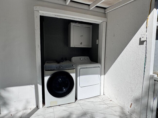 Building Photo - 8622 N 39th St