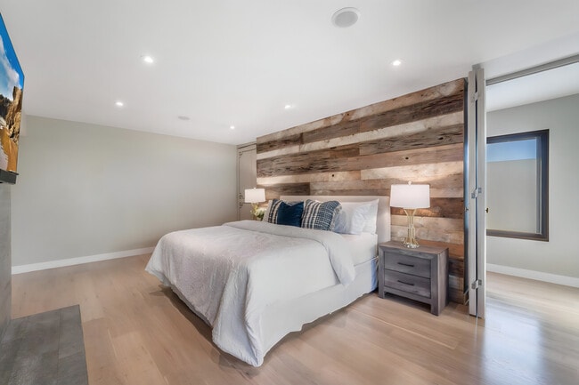 Bedroom #3 Primary Suite - 7611 Rindge Ave