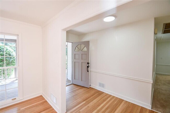 Building Photo - 17040 Birmingham Rd