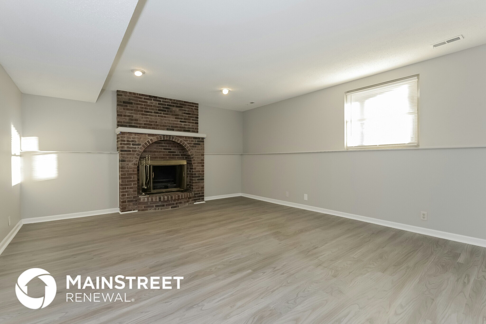 Building Photo - 3025 S 14th St