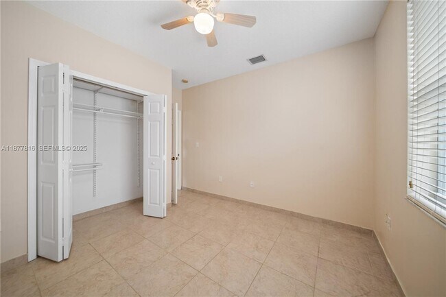 Building Photo - 12543 SW 119th Pl