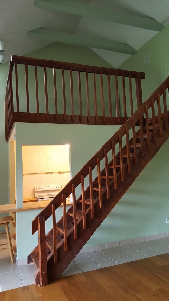 Building Photo - 8483 Sands Point Dr