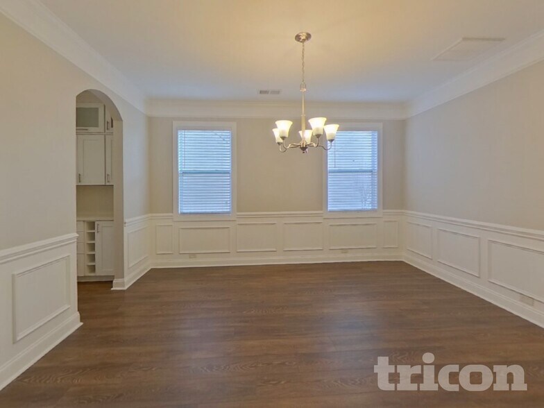 Building Photo - 428 Castlebury Ct