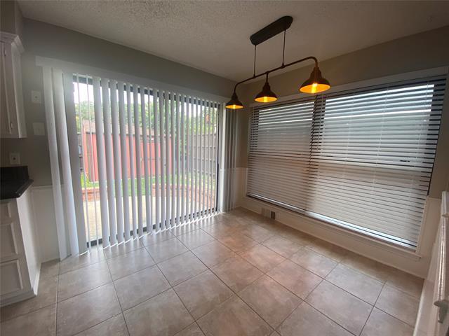 Building Photo - 4915 Chilton Dr