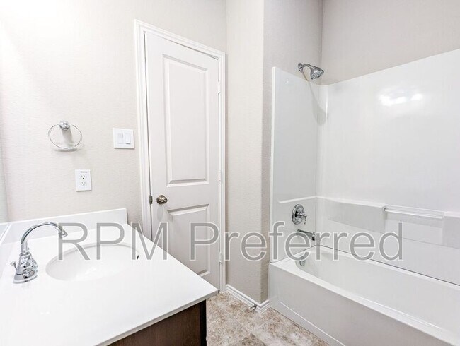 Building Photo - 20726 Bulbine Vly Dr