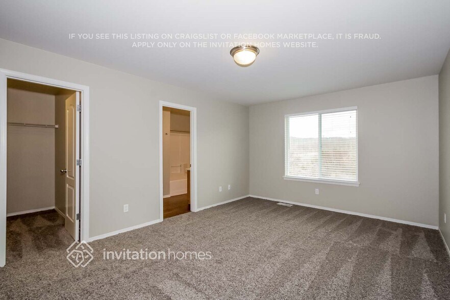 Building Photo - 205 Phoenix Ave SW
