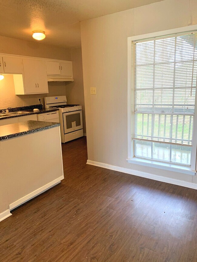 Building Photo - Normandy Square Apartments
